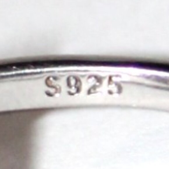 Sterling Silver Cubic Zirconia Celtic Knot Ring - Picture 6 of 7